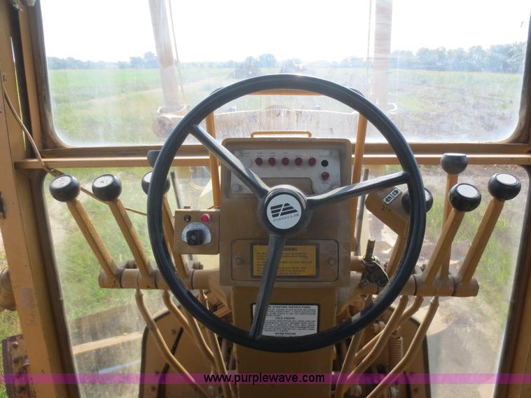 image for item D2125 1988 Fiat-Allis FG85 articulated motor grader