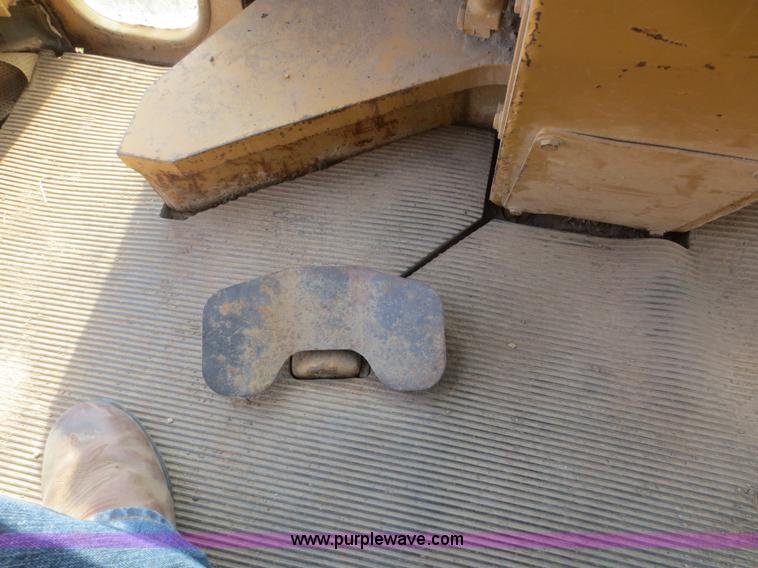 image for item D2125 1988 Fiat-Allis FG85 articulated motor grader