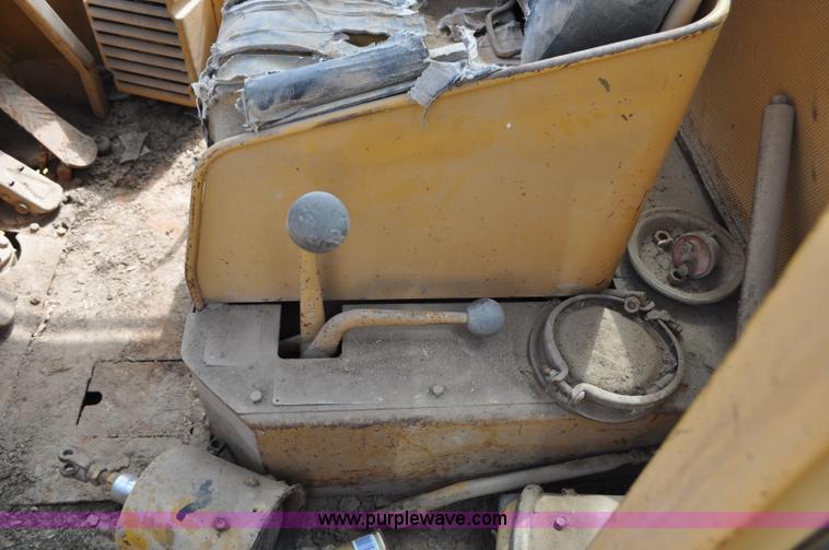 image for item F2045 1965 Caterpillar 966B articulated wheel loader