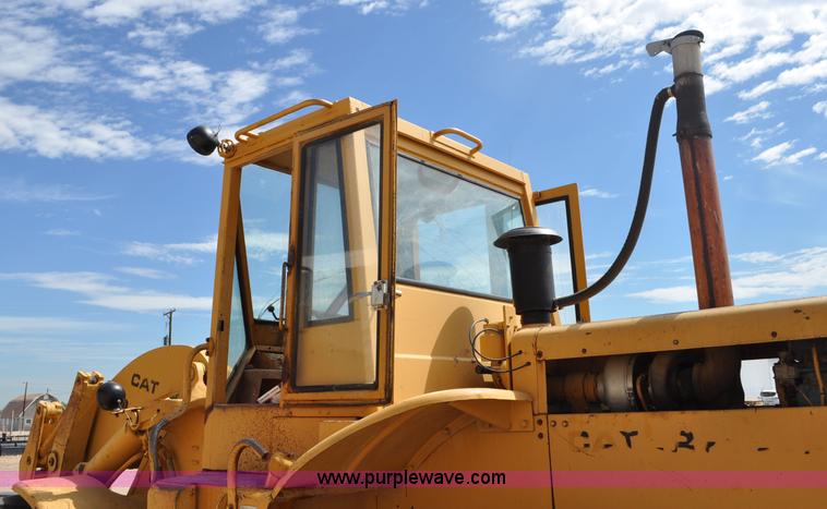 image for item F2045 1965 Caterpillar 966B articulated wheel loader