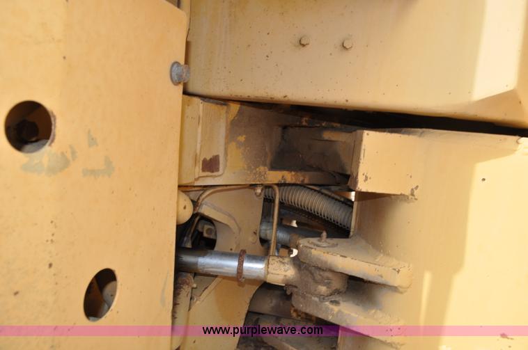 image for item F2045 1965 Caterpillar 966B articulated wheel loader