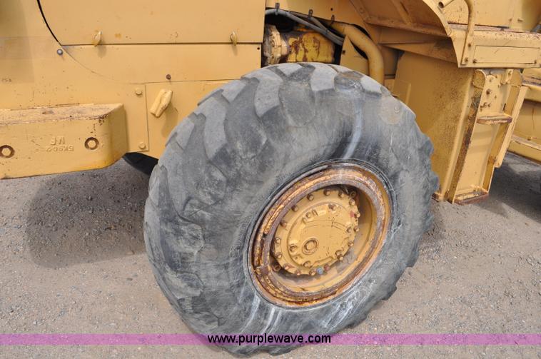 image for item F2045 1965 Caterpillar 966B articulated wheel loader
