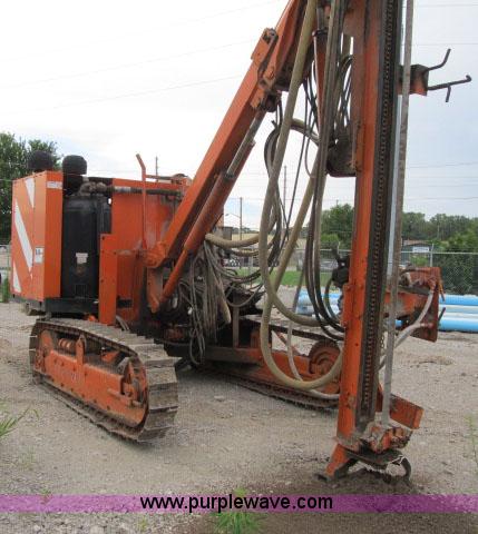 image for item F4933 Sullivan D900Q7SCE self-contained air track drill