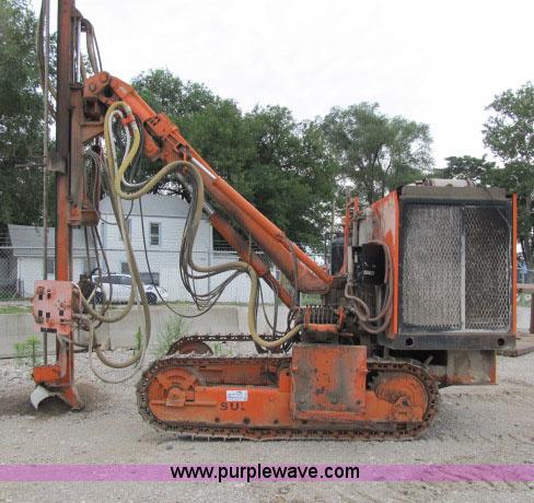 image for item F4933 Sullivan D900Q7SCE self-contained air track drill