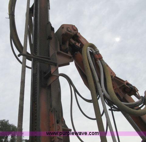 image for item F4933 Sullivan D900Q7SCE self-contained air track drill