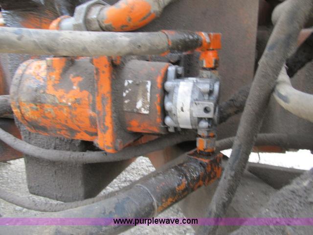 image for item F4933 Sullivan D900Q7SCE self-contained air track drill