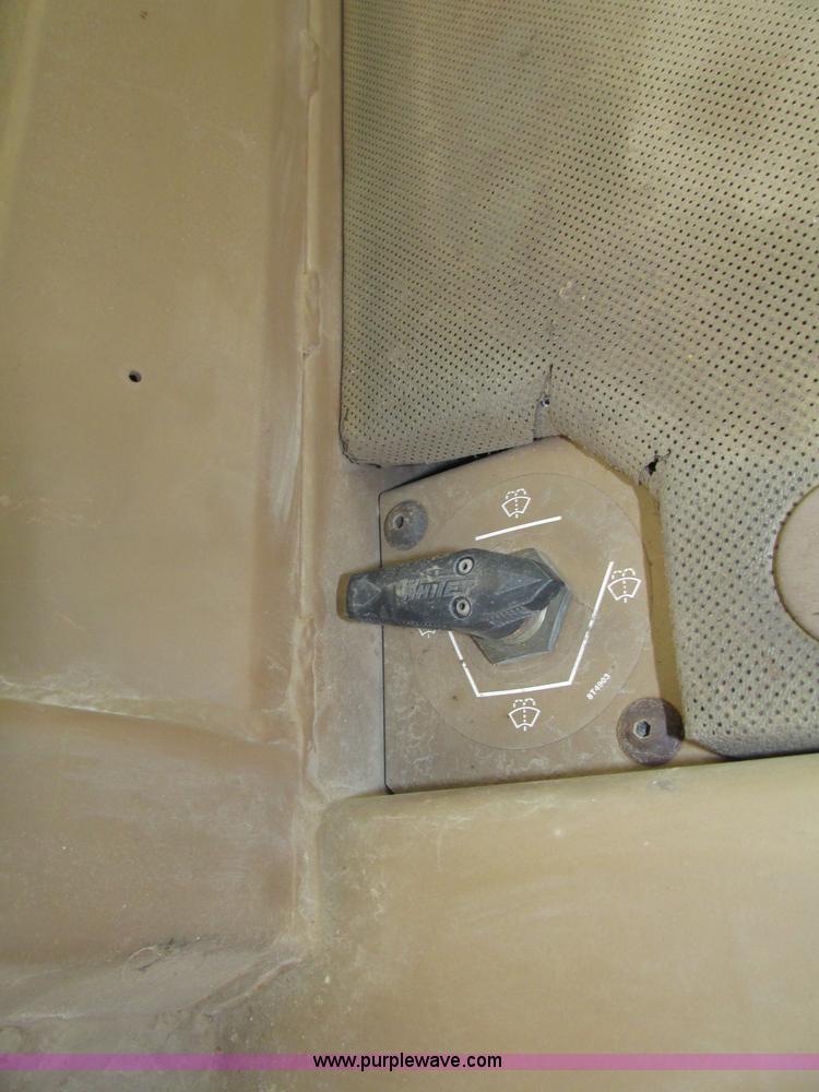 image for item F7467 1987 Caterpillar D7H dozer