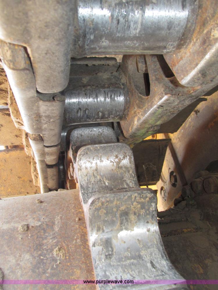 image for item F7467 1987 Caterpillar D7H dozer