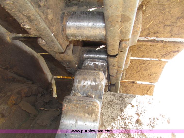 image for item F7467 1987 Caterpillar D7H dozer