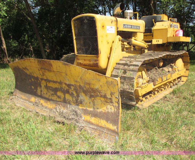 image for item F7468 John Deere 450B dozer