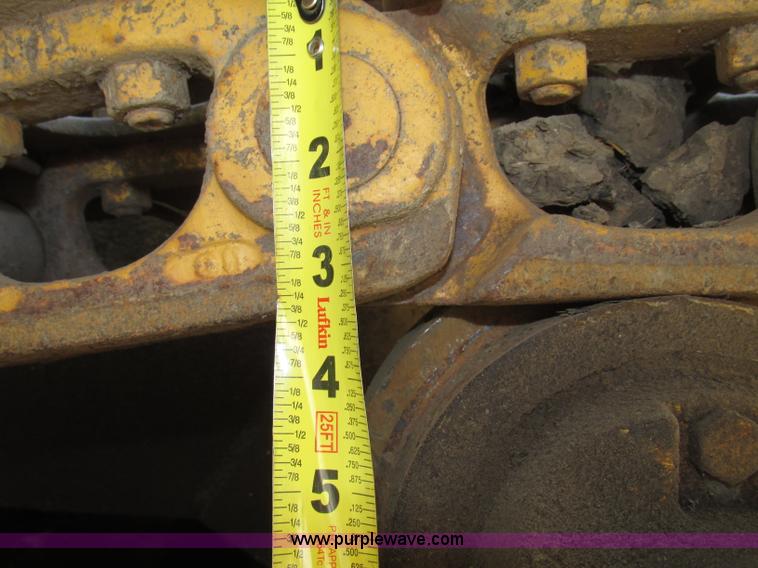 image for item F7468 John Deere 450B dozer