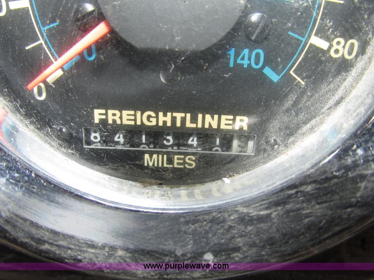 image for item F7469 1984 Freightliner Conventional FLC 120 semi truck