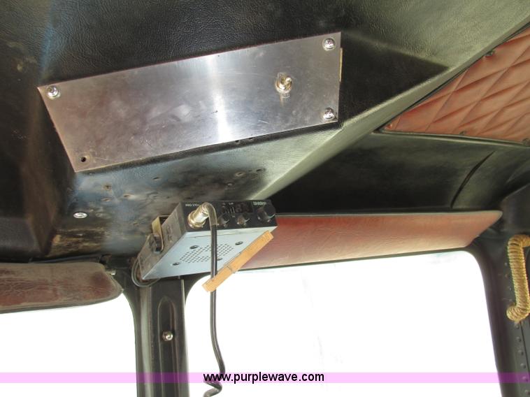 image for item F7469 1984 Freightliner Conventional FLC 120 semi truck