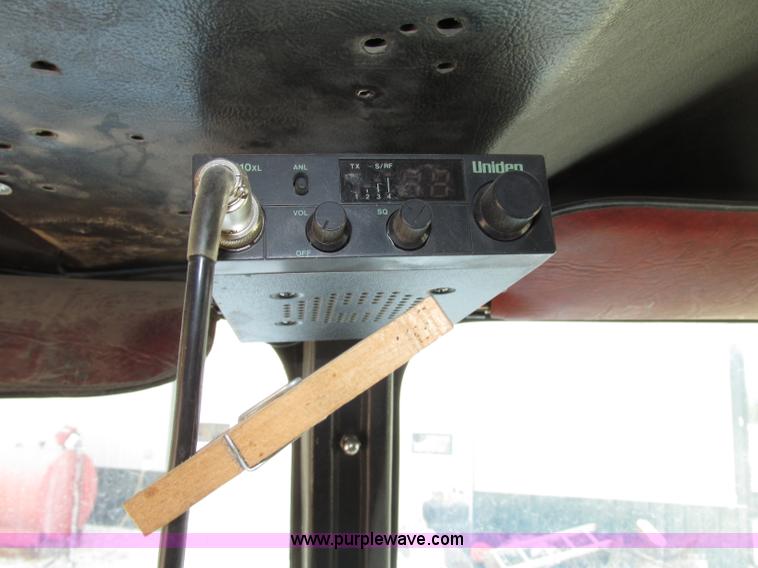 image for item F7469 1984 Freightliner Conventional FLC 120 semi truck