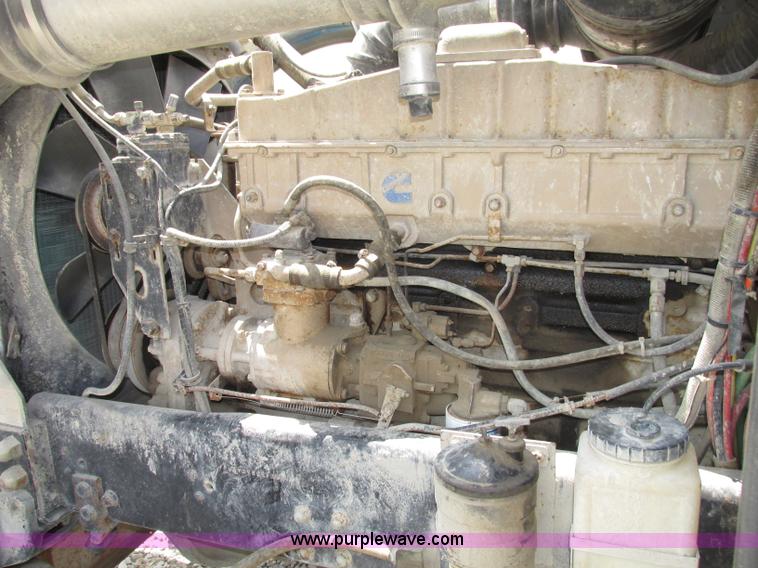 image for item F7469 1984 Freightliner Conventional FLC 120 semi truck