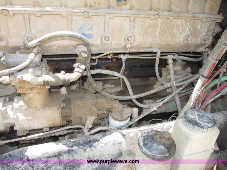 image for item F7469 1984 Freightliner Conventional FLC 120 semi truck