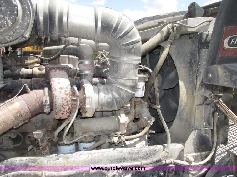 image for item F7469 1984 Freightliner Conventional FLC 120 semi truck