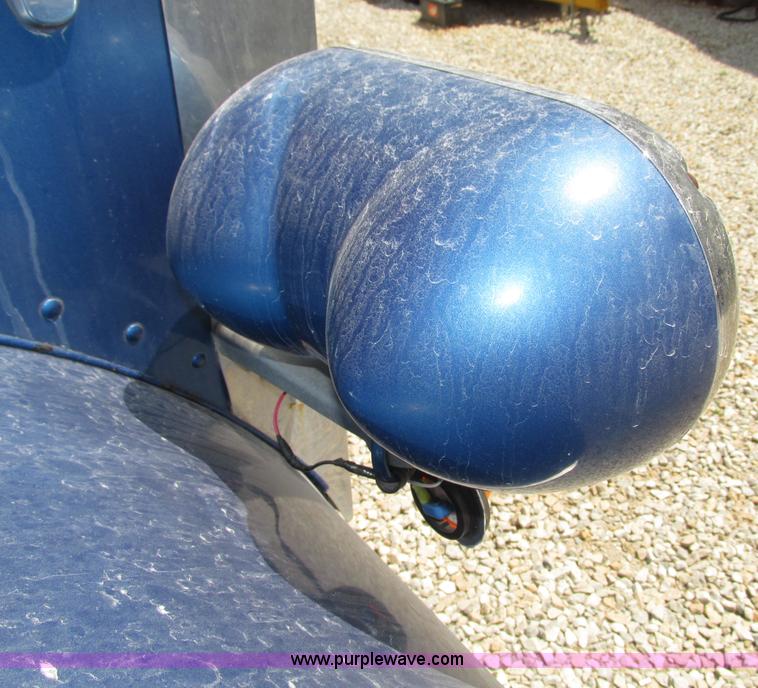 image for item F7469 1984 Freightliner Conventional FLC 120 semi truck