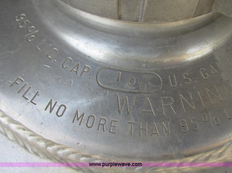 image for item F7469 1984 Freightliner Conventional FLC 120 semi truck