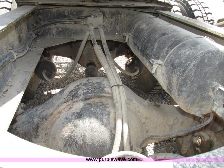 image for item F7469 1984 Freightliner Conventional FLC 120 semi truck