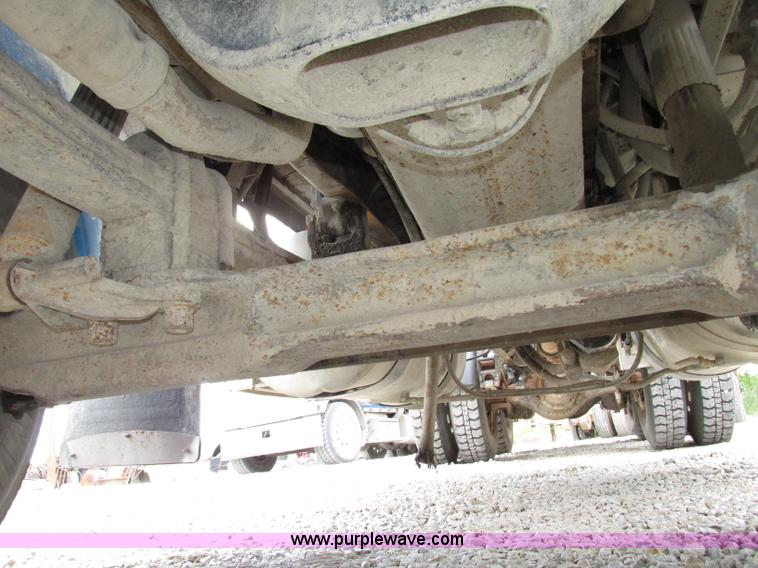 image for item F7469 1984 Freightliner Conventional FLC 120 semi truck