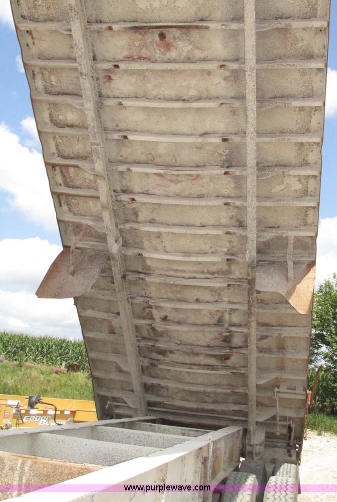 image for item F7470 1995 Borco end dump trailer