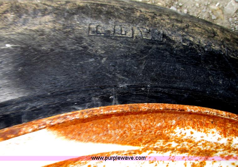 image for item F7470 1995 Borco end dump trailer