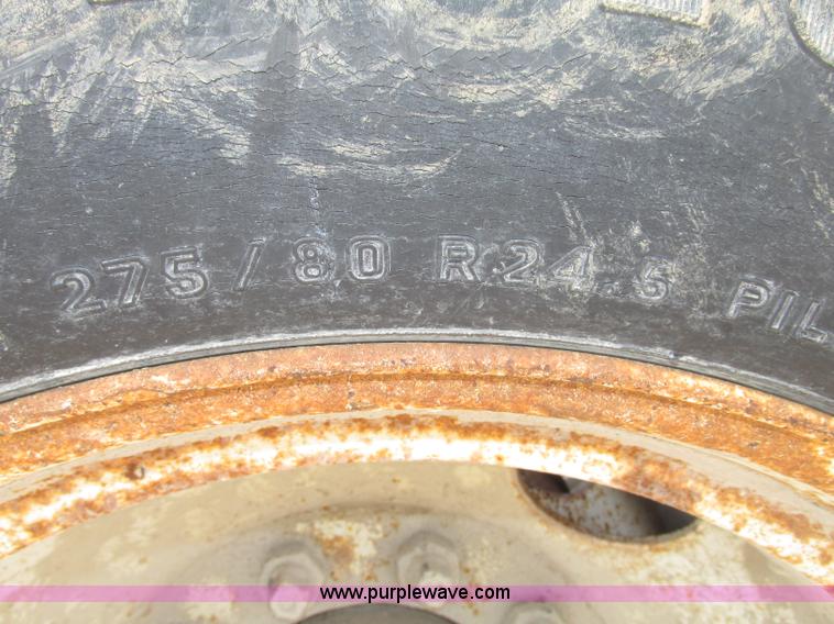 image for item F7470 1995 Borco end dump trailer