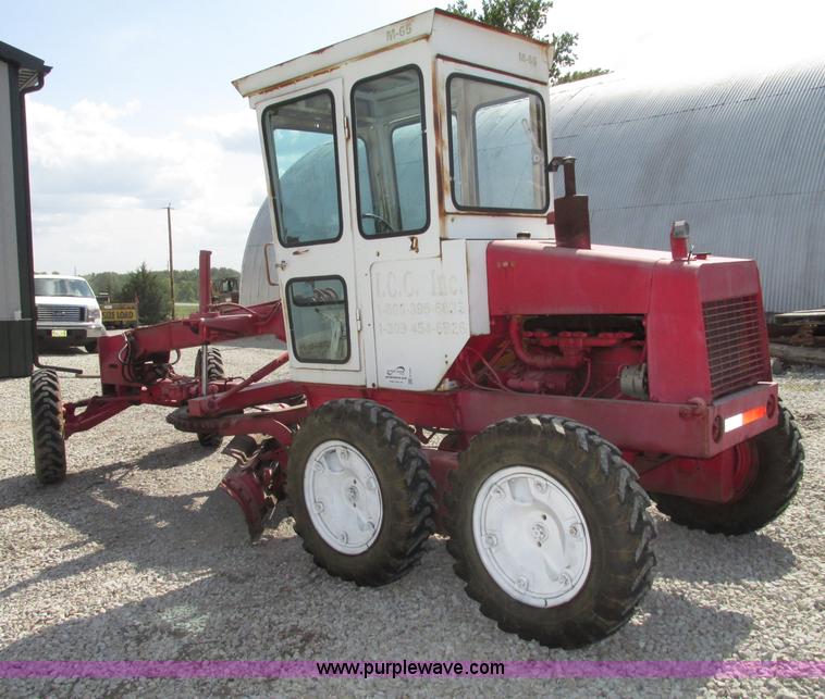 image for item F7471 1977 Fiat-Allis M65 rigid motor grader