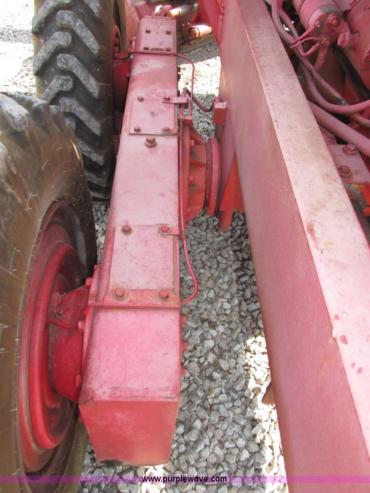 image for item F7471 1977 Fiat-Allis M65 rigid motor grader