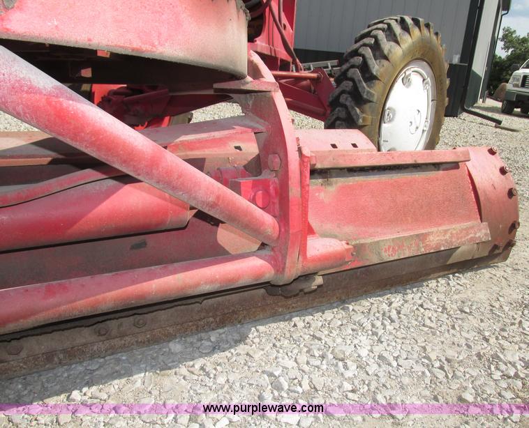 image for item F7471 1977 Fiat-Allis M65 rigid motor grader