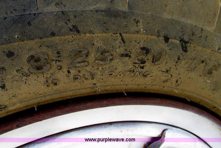 image for item F7471 1977 Fiat-Allis M65 rigid motor grader