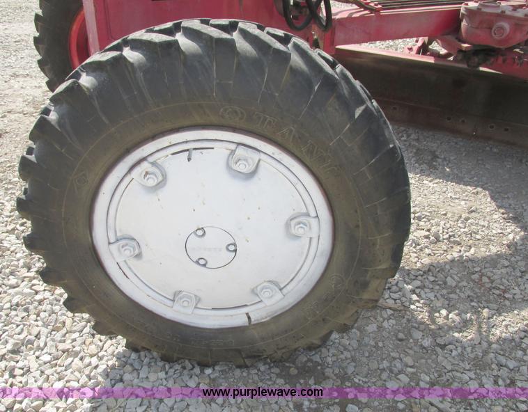 image for item F7471 1977 Fiat-Allis M65 rigid motor grader