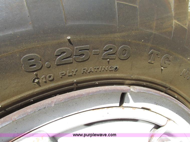 image for item F7471 1977 Fiat-Allis M65 rigid motor grader