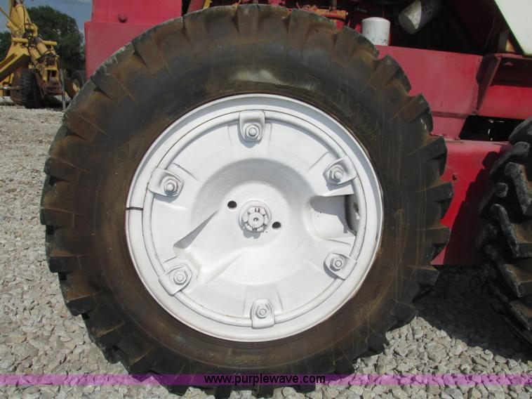 image for item F7471 1977 Fiat-Allis M65 rigid motor grader