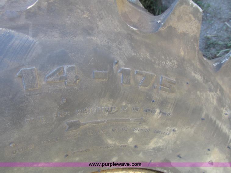 image for item F7494 2006 Gehl 6640E skid steer