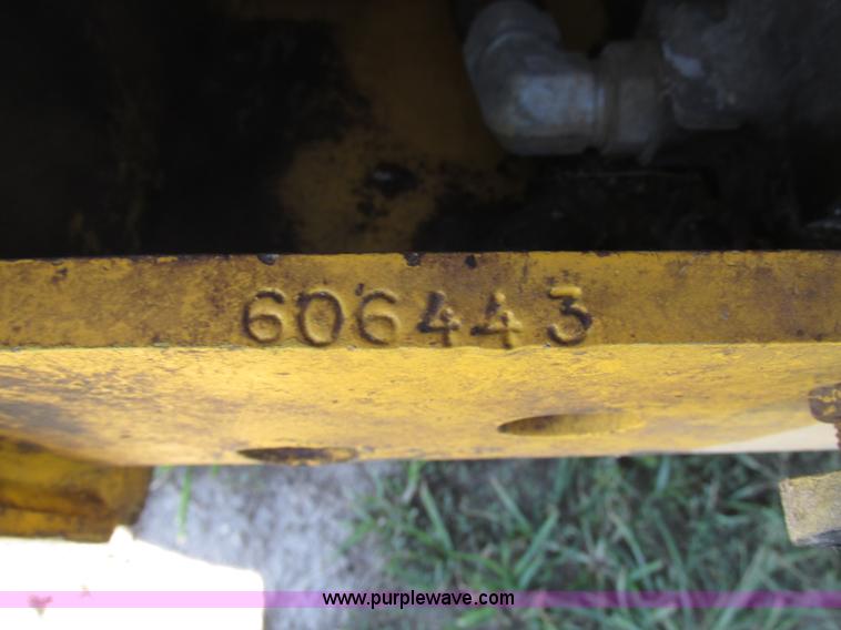 image for item F7494 2006 Gehl 6640E skid steer