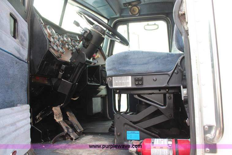 image for item H1375 1997 Peterbilt 377 flatbed truck