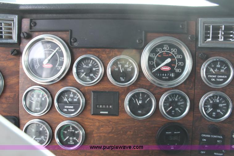 image for item H1375 1997 Peterbilt 377 flatbed truck