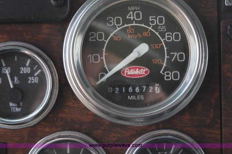 image for item H1375 1997 Peterbilt 377 flatbed truck