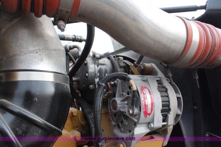 image for item H1375 1997 Peterbilt 377 flatbed truck