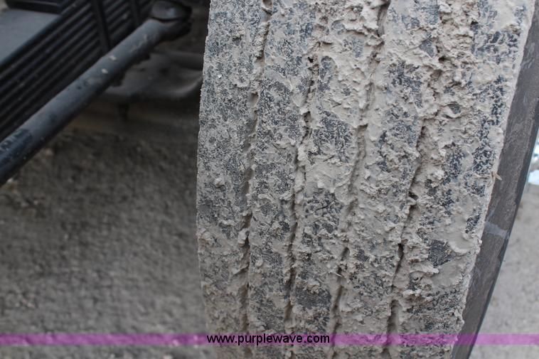 image for item H1375 1997 Peterbilt 377 flatbed truck