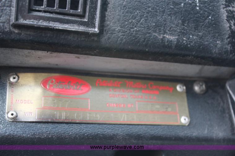 image for item H1375 1997 Peterbilt 377 flatbed truck