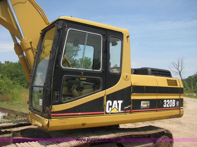 image for item H5269 Caterpillar 320B N excavator