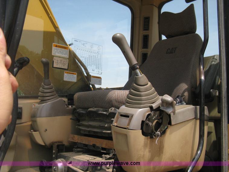 image for item H5269 Caterpillar 320B N excavator