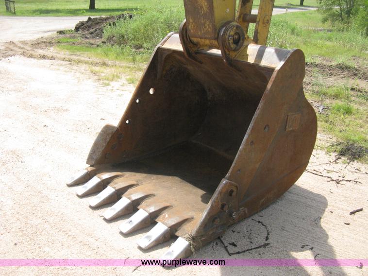 image for item H5269 Caterpillar 320B N excavator