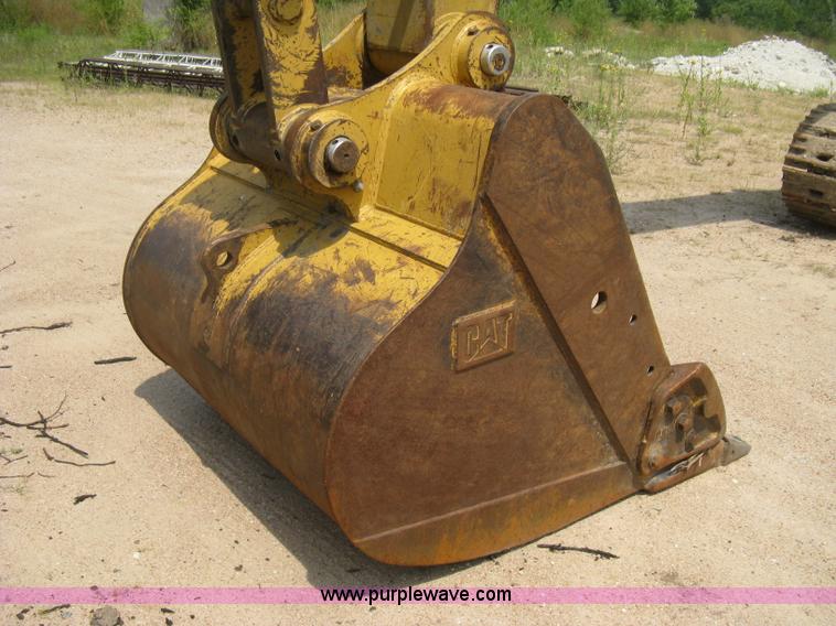 image for item H5269 Caterpillar 320B N excavator