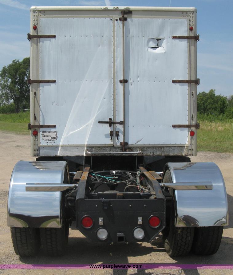 image for item H5270 1999 Sterling L8500 Series crew cab cargo/bobtail truck