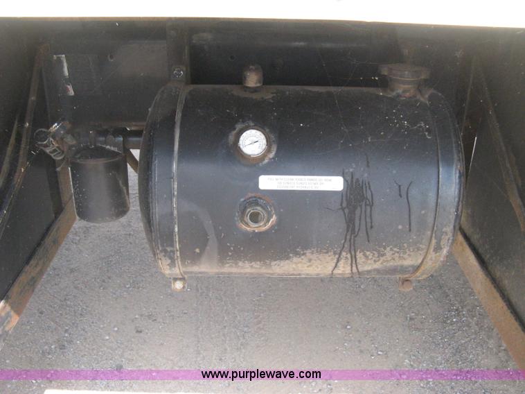 image for item H5270 1999 Sterling L8500 Series crew cab cargo/bobtail truck