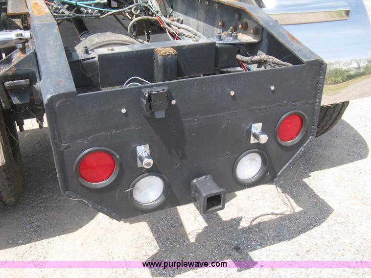 image for item H5270 1999 Sterling L8500 Series crew cab cargo/bobtail truck